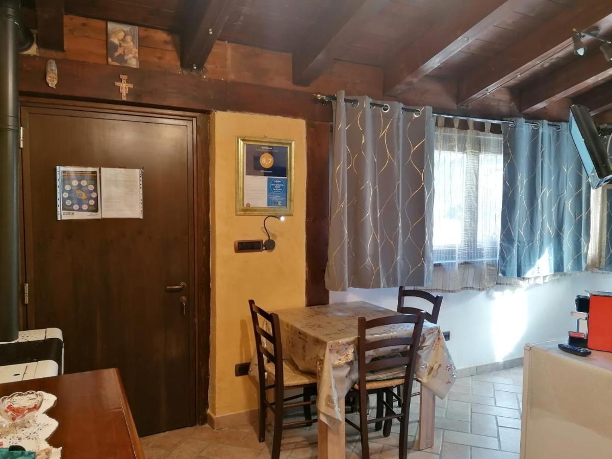 카메리아노 Il Castagneto B&B 외부 사진
